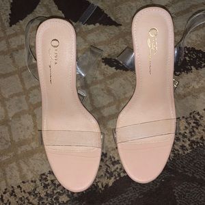 TRANSPARENT NUDE HEELS